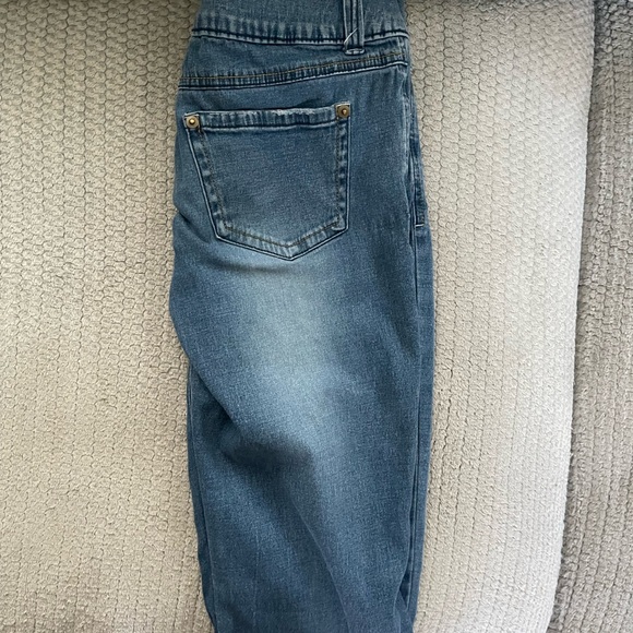 SO Capris - size 3 - Picture 3 of 4